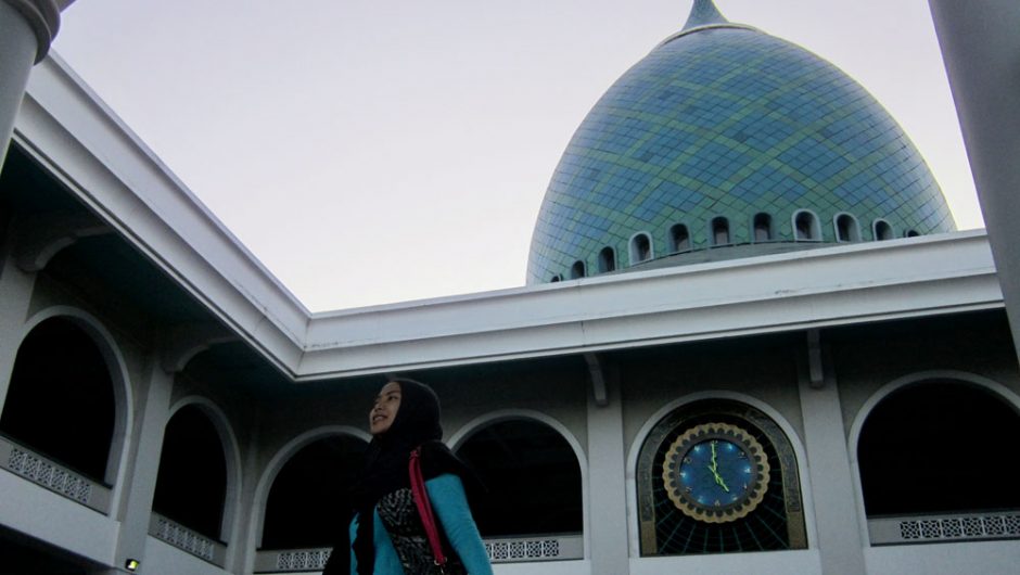 Ngabuburit Bareng Keluarga di Masjid Al Akbar Surabaya