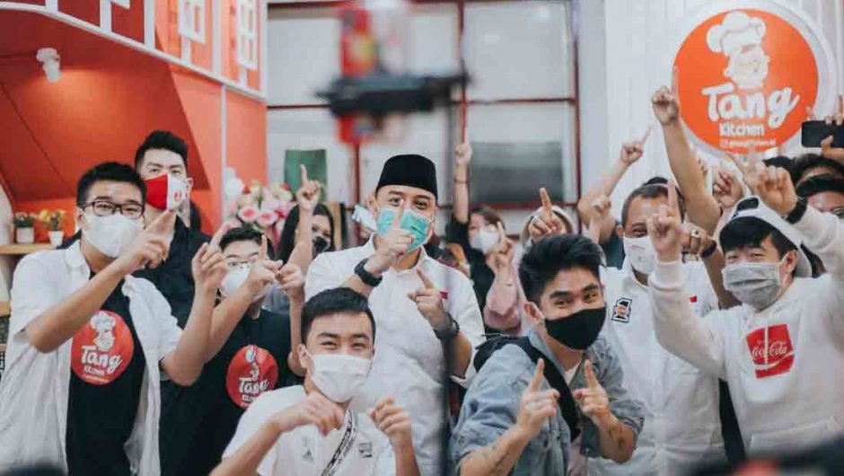 Aksi Seru Eri Cahyadi Jelajah Surabaya bareng Milenial